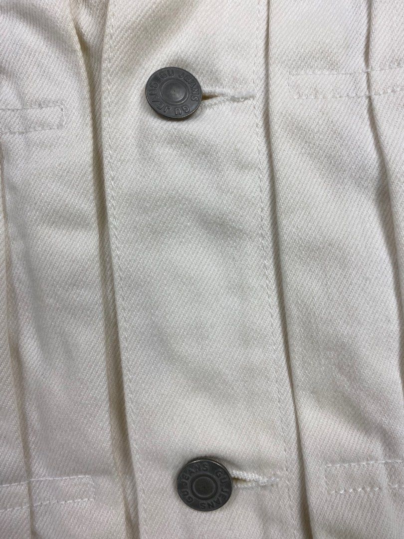 GU Type-2 Western Belt Buckle Denim Jacket (Category: Coats, Jackets and Outerwear) located in Baguio. Submitted by the_gunstore (Listing ID 1401192441, Image 2). Description: GU Type-2 Western Belt Buckle Denim Jacket Condition:Great Size tagged:S Width:23 Length:23 Shoulders:19 Sleeves:23 Read the description and check all photos carefully before buying strictly no cancellations and no refund You can also have it checked if it’s legit or off. W