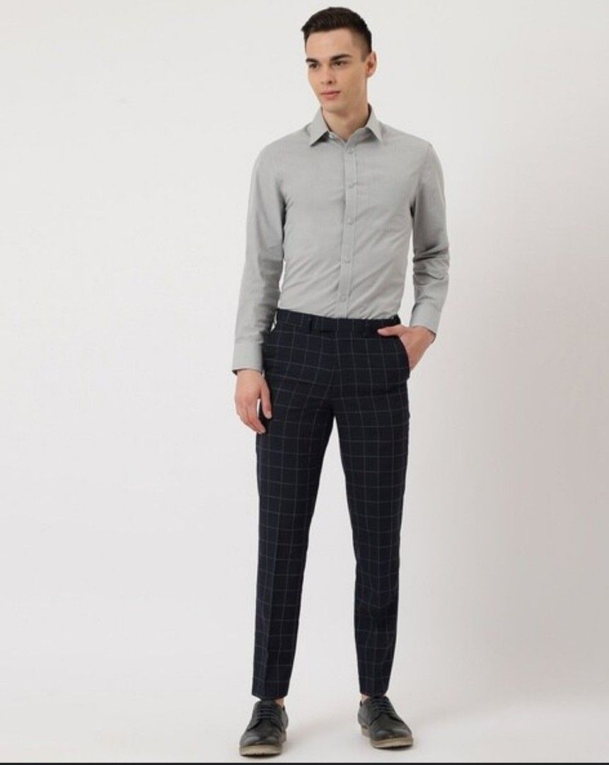 H&M Checkered Trouser (Slim Fit) (Category: Trousers) located in Angeles City. Submitted by miss_independent01 (Listing ID 1401208497, Image 1). Description: H&M Checkered Trouser (Slim Fit) Width: 16 (size 31-32) Length: 40 Hem: 7 MOP: Gcash ✅ Mine Now, Pay Now ✅ First to Pay, Gets the Item 📍 PAMPANGA Courier: JnT 🚚🚚 PM 💌💌.