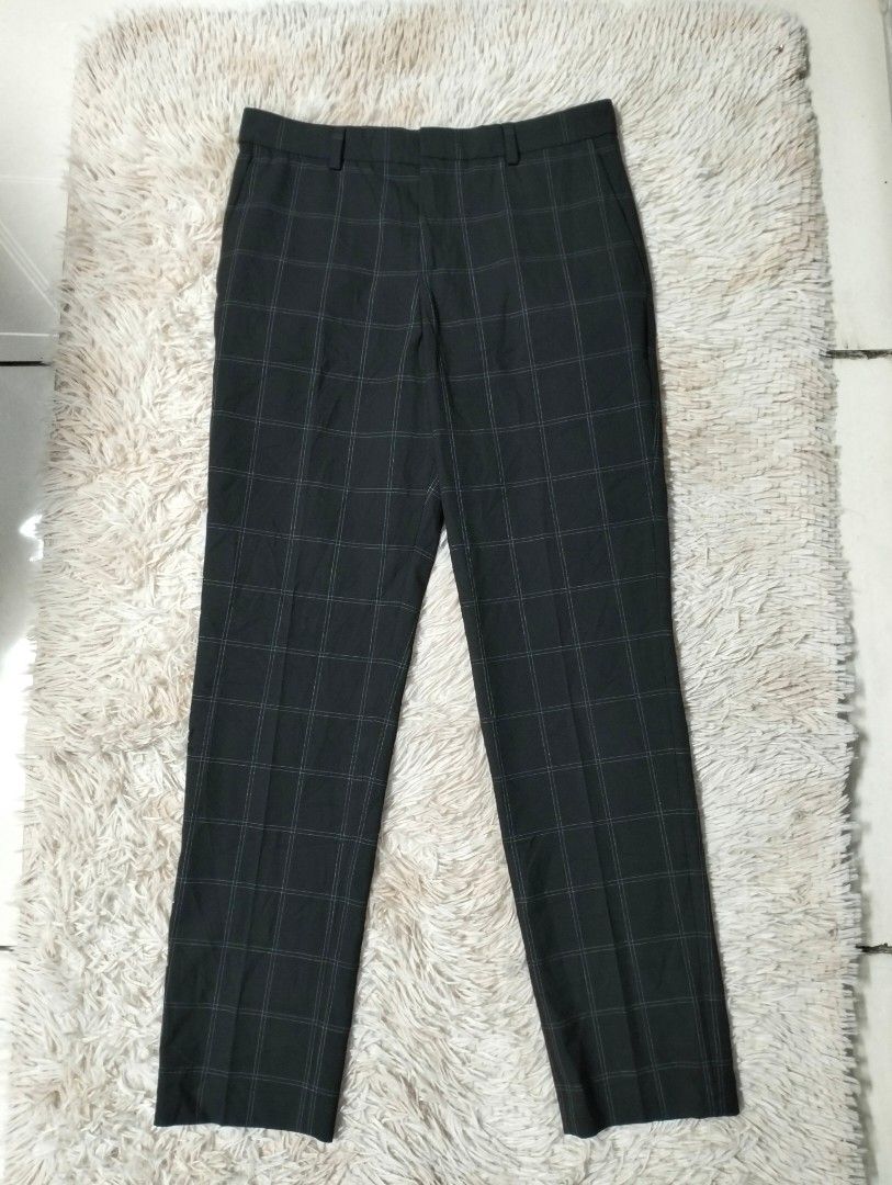 H&M Checkered Trouser (Slim Fit) (Category: Trousers) located in Angeles City. Submitted by miss_independent01 (Listing ID 1401208497, Image 2). Description: H&M Checkered Trouser (Slim Fit) Width: 16 (size 31-32) Length: 40 Hem: 7 MOP: Gcash ✅ Mine Now, Pay Now ✅ First to Pay, Gets the Item 📍 PAMPANGA Courier: JnT 🚚🚚 PM 💌💌.