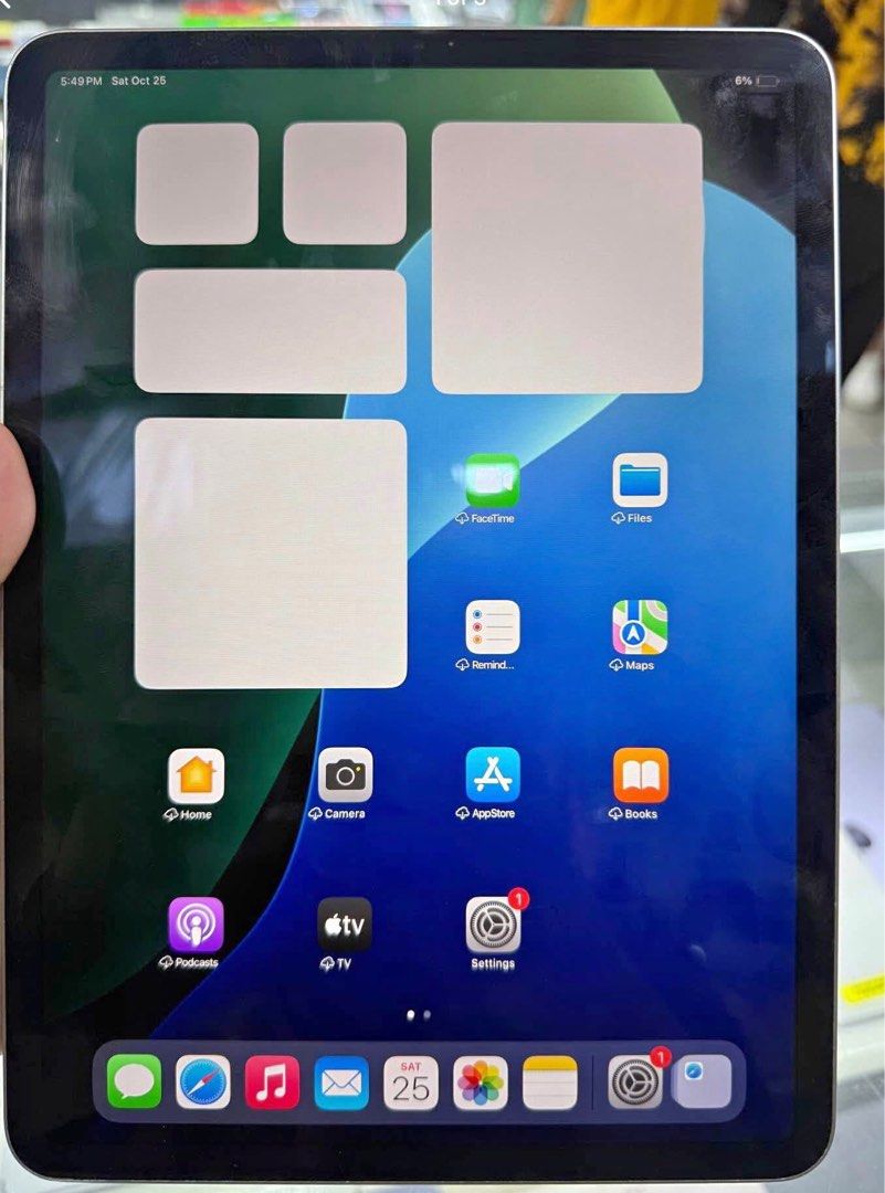 Ipad pro 11 inch m2 256gb wifi (Category: iPad) located in Quezon City. Submitted by henyogadgets (Listing ID 1401342749, Image 1). Description: Details: Original 2nd hand Wifi 100% smooth No dents 100% good condition Reset all you want Package Charger Cable Legit check: fb page henyo gadgets Add ons optional Case - 100 Case pad with keyboard 800 Universal pencil with palm rejection - 500 Apple pen 2 2nd hand 3500 Airpods 2 - 450 Airpods pro - 65