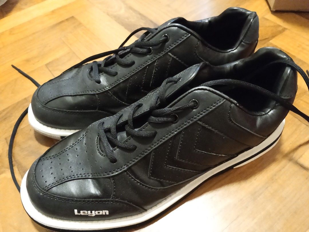 Leyan Bowling Shoes Size US 10, Sports Equipment, Sports Games