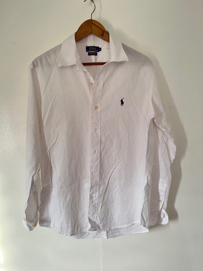 RL longsleeves (Category: Longsleeves) located in Calamba. Submitted by _mrp_ (Listing ID 1401240628, Image 1). Description: never worn this. bought from a carouseller. please self authenticate. refer to the 3rd and 4th photo for the flaws. L28 W20.5.