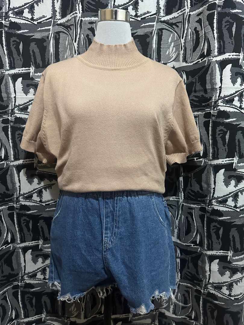 Shein Curve 3XL Mock Neck Top (Category: Blouses) located in Antipolo. Submitted by declutteringsizzy (Listing ID 1401268195, Image 1). Description: - Shein Curve top - Beige color - Size: 3XL - Mock neck - Short sleeves - Ribbed hem and cuffs - Knit material - Width = 24in” - Length = 26in”.