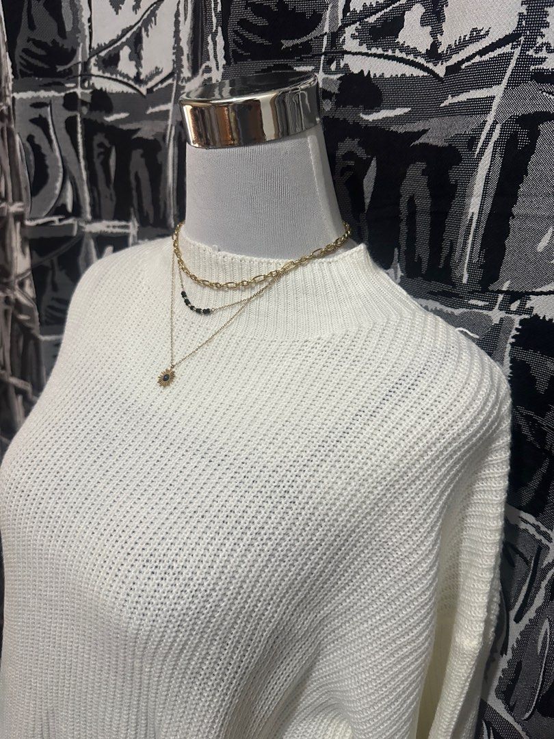 Shein Curve White Sweater 1XL (Category: Coats, Jackets and Outerwear) located in Antipolo. Submitted by declutteringsizzy (Listing ID 1401275619, Image 2). Description: - Shein Curve white sweater - Size: 1XL - Style: Mock neck, long sleeves - Material: Knit fabric - Color: White - Width = 23.5in” - Length = 19in”.