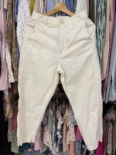 (Category: ) located in . Submitted by wardrobencupboard (Listing ID 1401302199, Image 1). Description: .