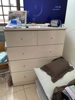 (Category: ) located in . Submitted by Dadaaaa (Listing ID 1401233580, Image 1). Description: .