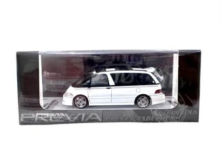 現時點236舖A42 / E2 格」1/64 Mortal Model Toyota Previa 大
