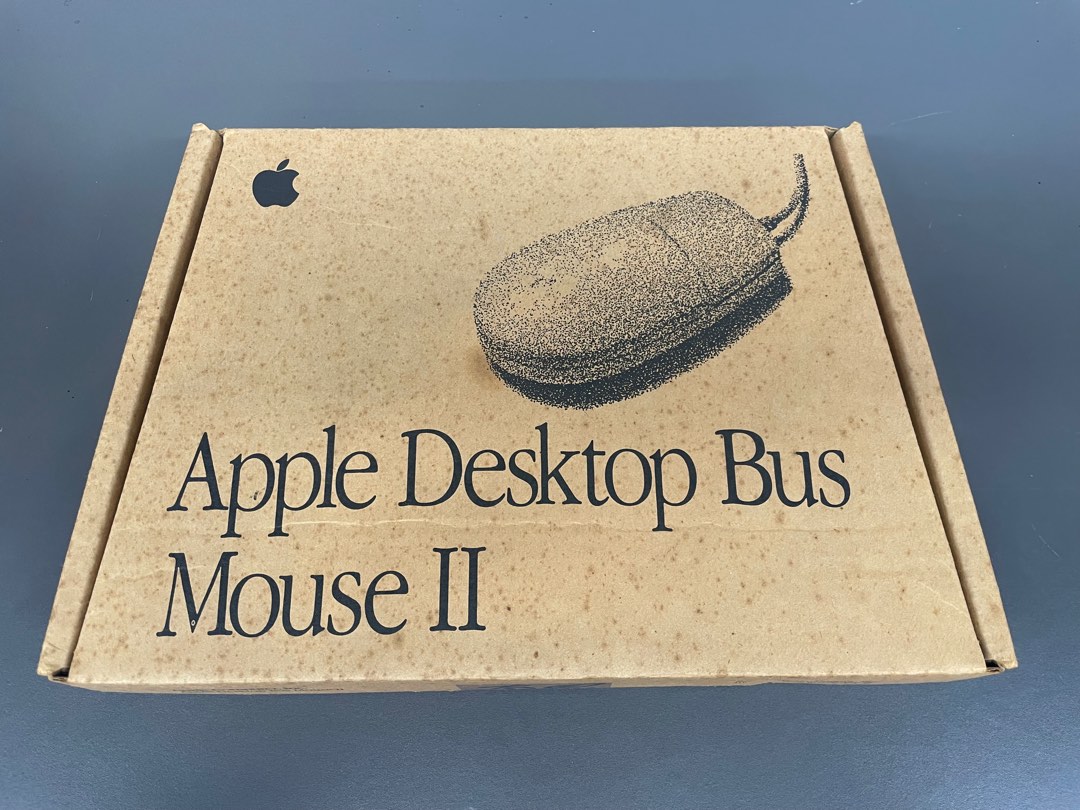 Apple Desktop Bus Mouse II 經典滑鼠, 電腦＆科技, 電腦周邊及配件, 電腦滑鼠及相關產品 - Carousell