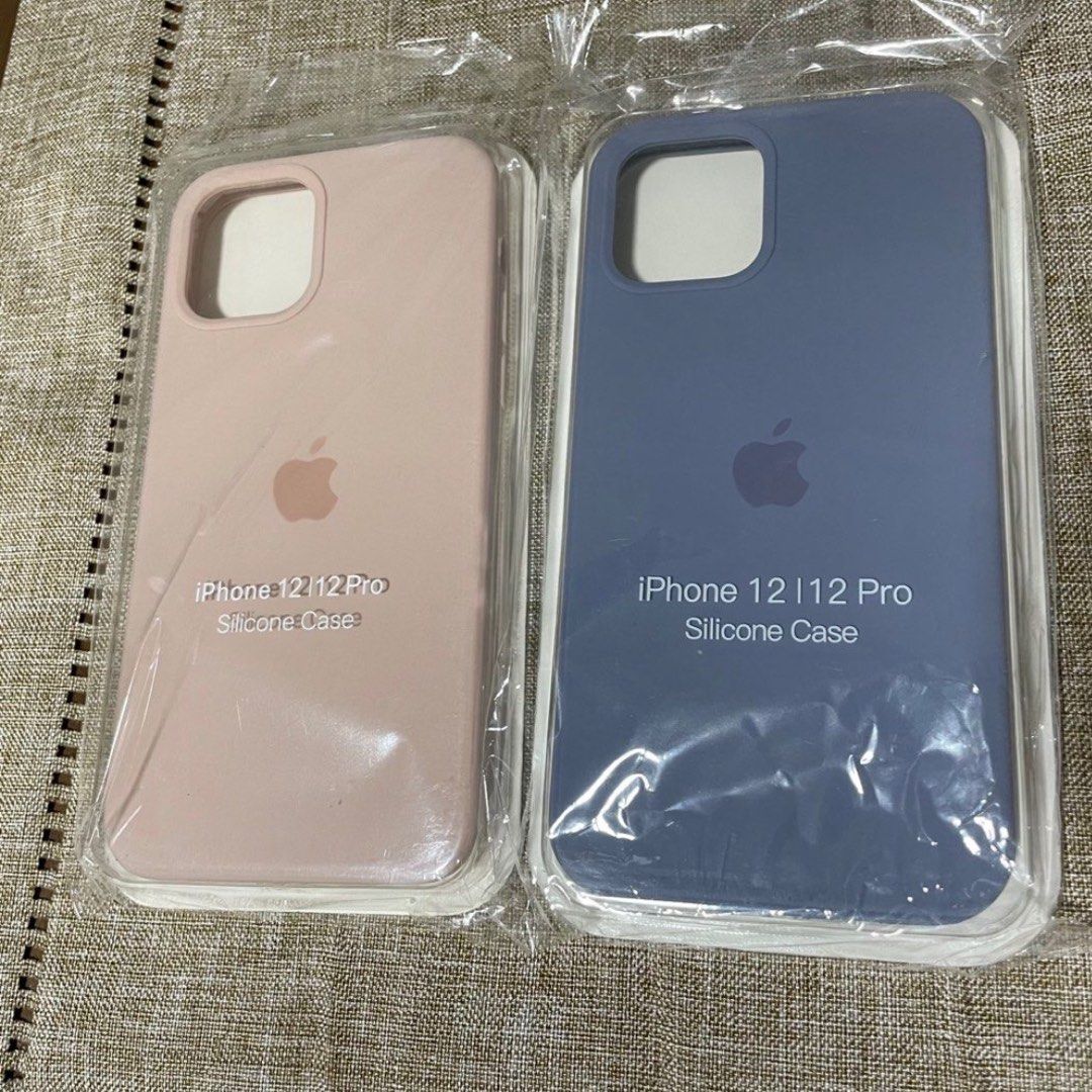 Apple iPhone 12/12 Pro Silicone Case (Category: Cases & Sleeves) located in Singapore. Submitted by summerdreamz (Listing ID 1401412647, Image 1). Description: Blue one sold Pink one left .