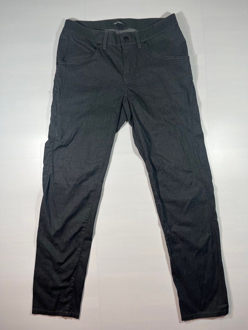 Arc'teryx Men's Pants - Size 30 (Category: Jeans) located in Paranaque City. Submitted by mondaysglory (Listing ID 1401368317, Image 1). Description: Size Length 40 Waist 30 No issue.
