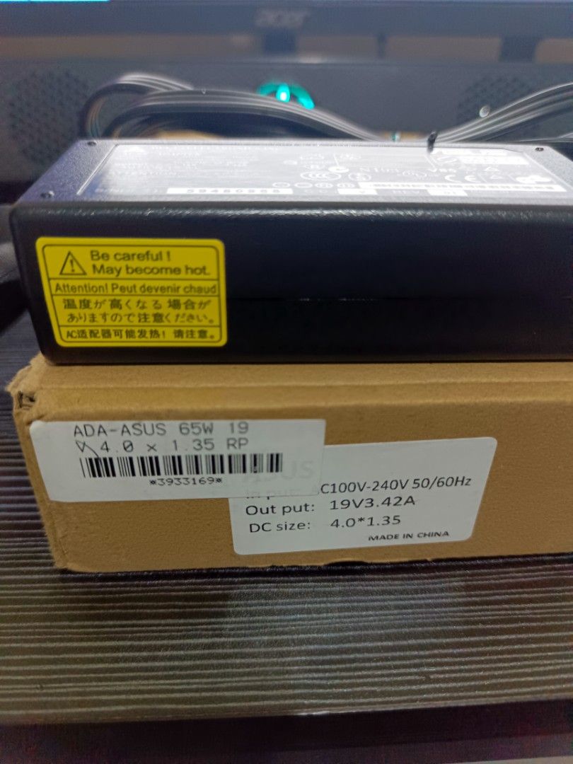 Asus 65w Laptop Charger (Category: Chargers) located in Quezon City. Submitted by mewik05 (Listing ID 1401436099, Image 2). Description: For Sale! Asus Laptop Charger - 65w - 19V3.42A - DC 4.0*1.35 LOCATION: - Road 3, Project 6 Q.C MOP: CASH / GCASH / BANK TRANSFER.