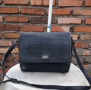 (Kategori: ) berada di . Dikirim oleh Discomuncher (ID iklan 1401444243, Gambar 1). Deskripsi: .