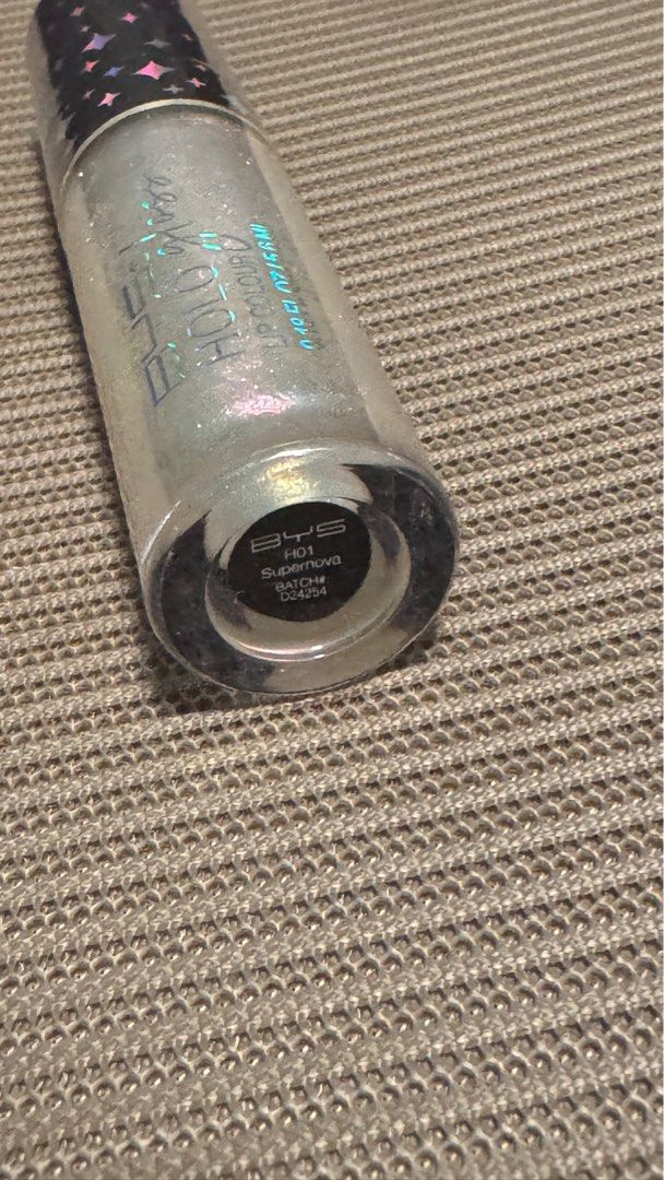 BYS Holographic Lip Gloss - Supernova (Category: Makeup) located in Manila. Submitted by lene24 (Listing ID 1401446922, Image 2). Description: .
