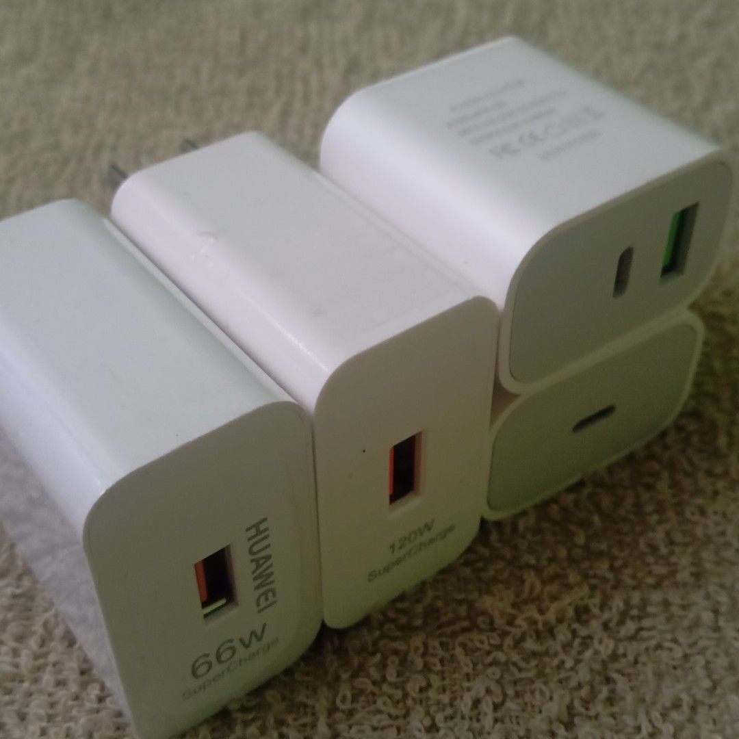 CELLPHONE CHARGERS (Category: Chargers & Cables) located in Paranaque City. Submitted by powerzone0517 (Listing ID 1401429030, Image 1). Description: .