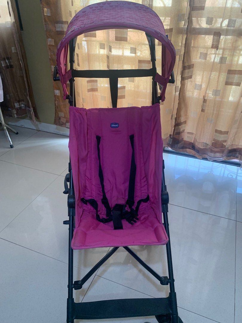 CHICO brand foldable stroller (Category: Strollers) located in Manila. Submitted by livecrystal-425a (Listing ID 1401370597, Image 1). Description: CHICO BRAND.