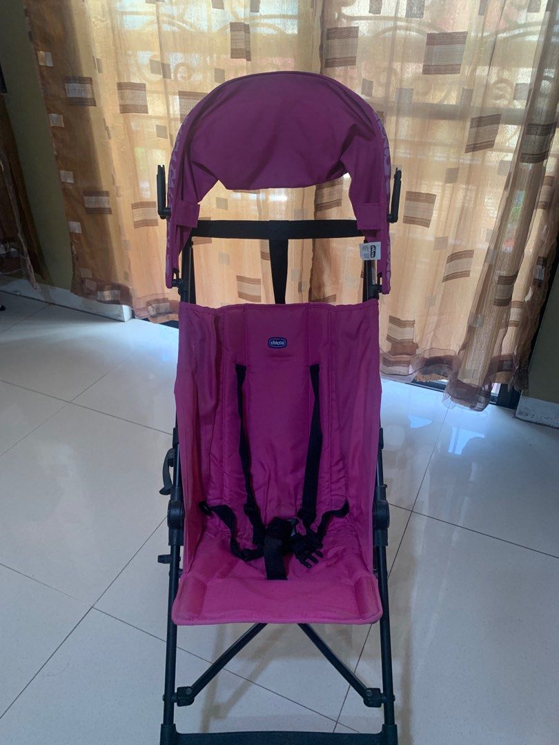 CHICO brand foldable stroller (Category: Strollers) located in Manila. Submitted by livecrystal-425a (Listing ID 1401370597, Image 2). Description: CHICO BRAND.