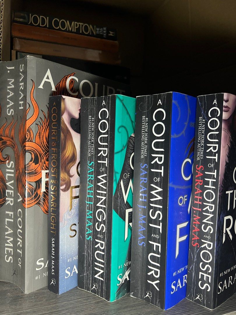 Court of Thorns and Roses Sarah J Maas Complete Set Hobbies Toys
