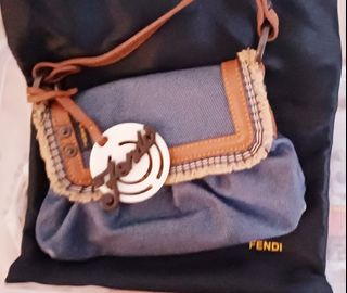 （分類：）位於 。 由 mclaustation 提交（商品編號 1357748575，圖片 1）。簡介： 。