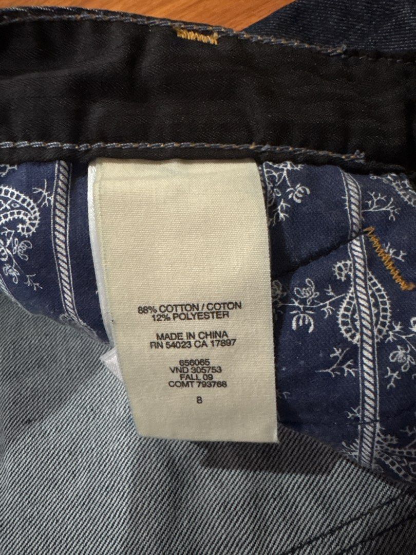 Gap Jeans Denim Skirt Size 8 (Category: Skirts) located in Manila. Submitted by dig76 (Listing ID 1401451128, Image 3). Description: - Gap Jeans denim skirt - Dark wash - Size 8 - Classic five-pocket design - Zip and button closure - Back slit - Made in China - Fabric: 88% cotton, 12% polyester.