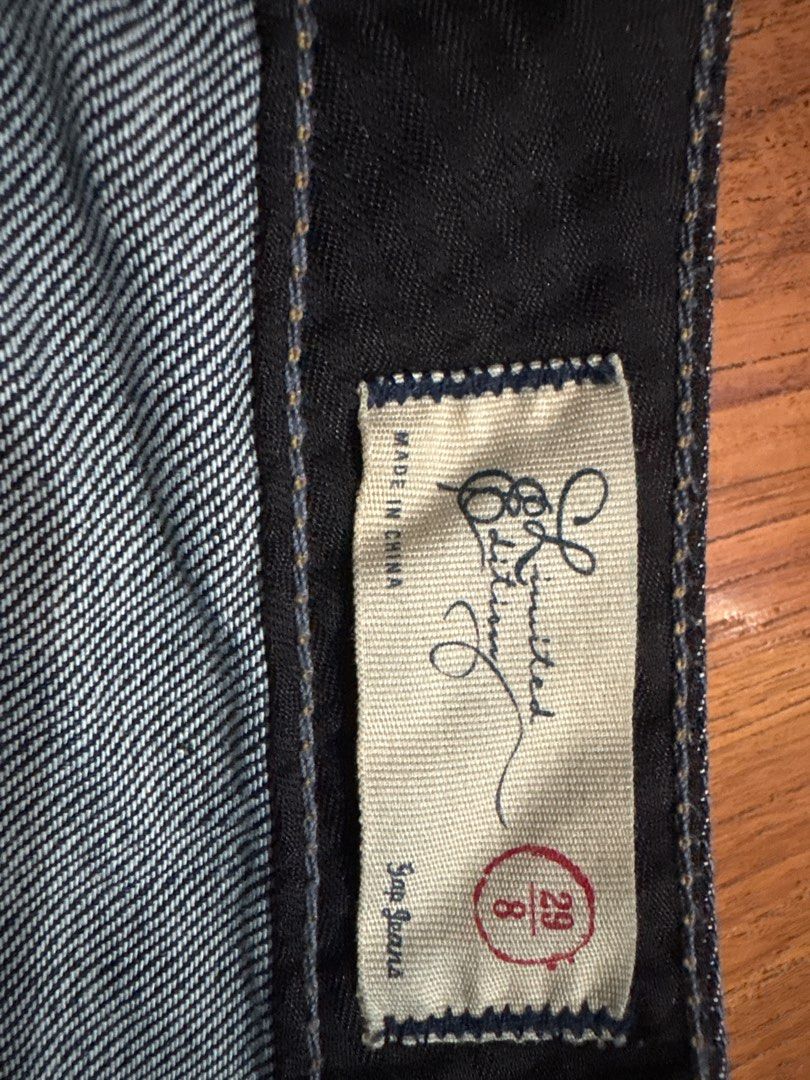 Gap Jeans Denim Skirt Size 8 (Category: Skirts) located in Manila. Submitted by dig76 (Listing ID 1401451128, Image 2). Description: - Gap Jeans denim skirt - Dark wash - Size 8 - Classic five-pocket design - Zip and button closure - Back slit - Made in China - Fabric: 88% cotton, 12% polyester.