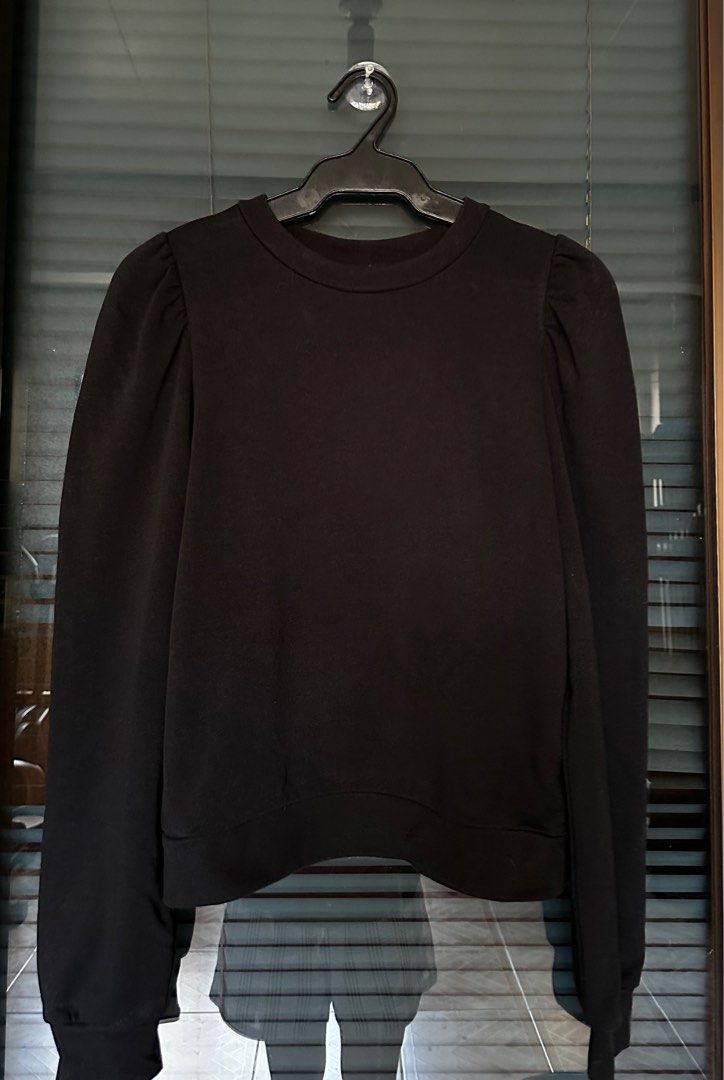 H&M Black Sweater with Puff Sleeves (Category: Longsleeves) located in Rizal. Submitted by _prelovedbycdc (Listing ID 1401470789, Image 1). Description: With puff sleeves In very good condition! helping tags #zara #lovebonito #editorsmarket #massimoduti #uniqlo #bershka #stradivarius.