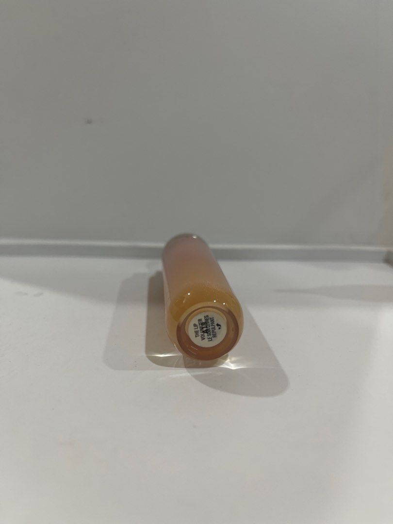 La Mer the lip volumizer (Category: Makeup) located in Manila. Submitted by marylouche42170 (Listing ID 1401363753, Image 3). Description: Full size, Unused item From Christmas set No individual box.