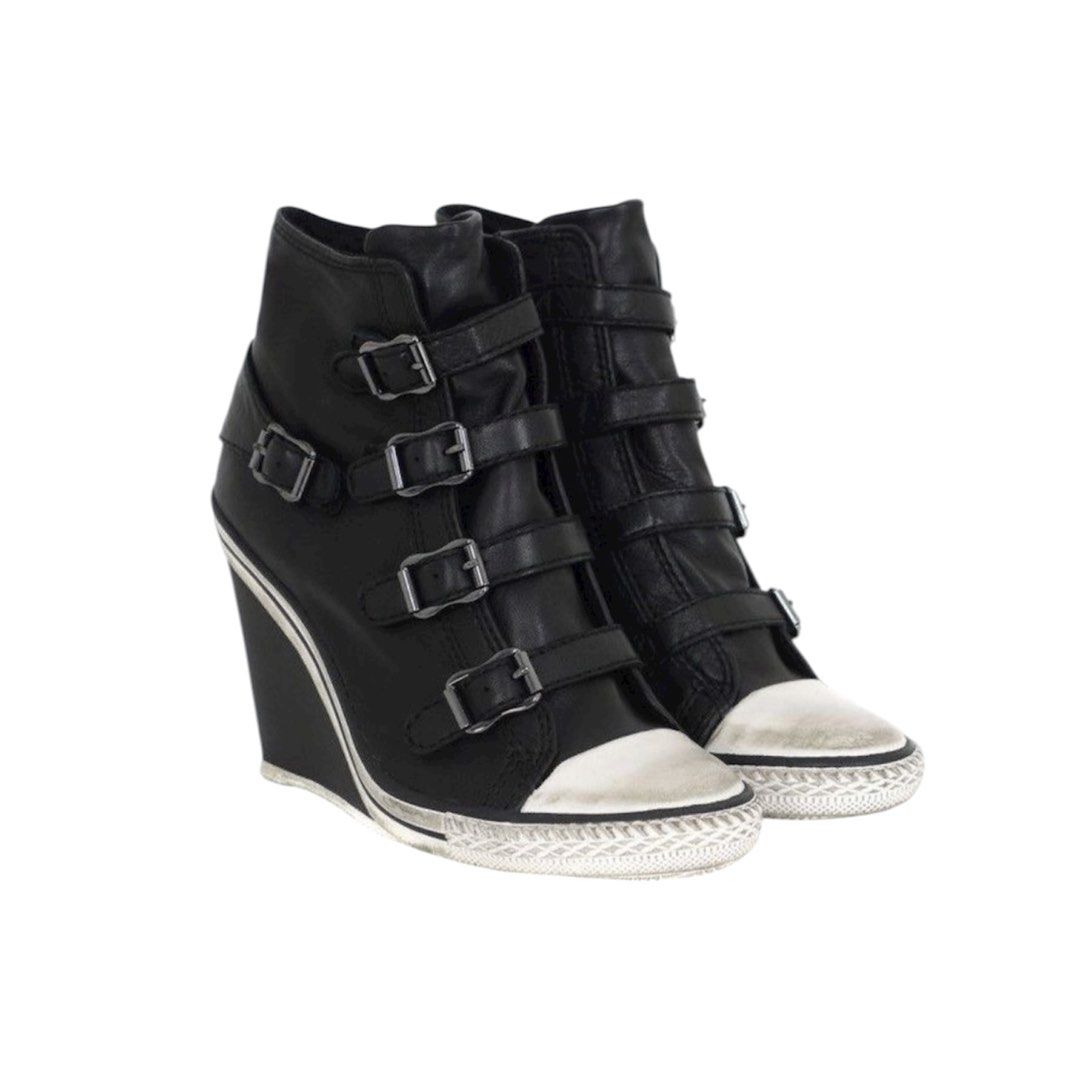 LF ASH WEDGES SNEAKERS 🦇 (Category: Wedges) located in Tarlac. Submitted by cherrycigs (Listing ID 1392574264, Image 1). Description: hello! im looking for ash wedges ☆ specifically something like the pics provided ☆ size 8 / 38 - 39 ☆ if u have one plsplspls send me ur offer 💌💌💌 dm me :333.