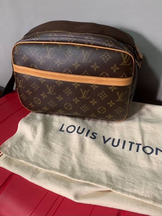 Louis Vuitton Reporter PM Shoulder Bag (Category: Luxury Bags & Wallets) located in Noveleta. Submitted by declutteringsitita (Listing ID 1401456615, Image 1). Description: - Authentic Louis Vuitton Reporter PM shoulder bag - Iconic monogram canvas - Brown leather strap and trim - Includes dust bag - Two main compartments with zipper closures - Perfect for everyday use.