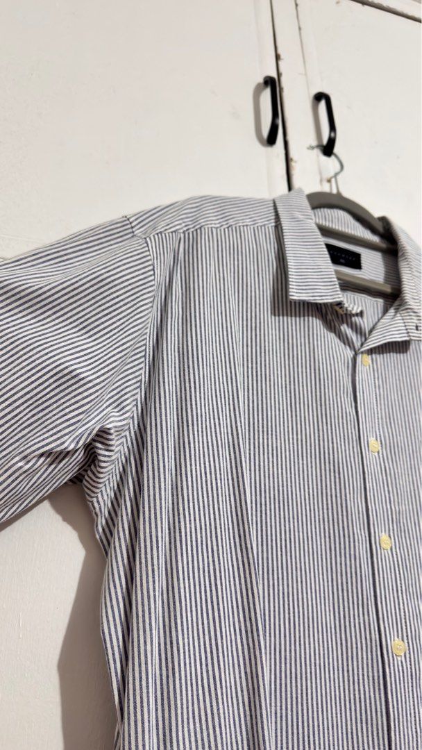 Maxwear Stripes Short Sleeve Polo (Category: Tshirts & Polo Shirts ) located in Pasig City. Submitted by genome55 (Listing ID 1401425585, Image 2). Description: .
