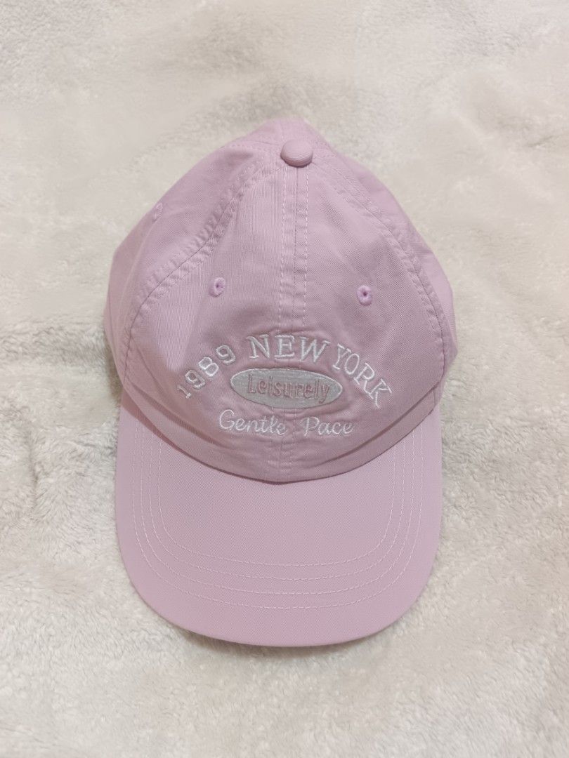 Pink baseball cap (Category: Hats & Beanies) located in Taguig. Submitted by RetroStella (Listing ID 1401427844, Image 1). Description: Pink or purle cap 😕😕 basta pink sya sa mata ko bought it for 389 sa KKV used once 280 nalang bilhin nyooo na.