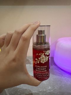 (Kategori: ) berada di . Dikirim oleh awkarooo (ID iklan 1401491191, Gambar 1). Deskripsi: .