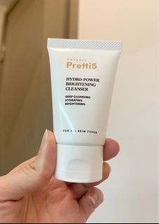 （分類：）位於 。 由 remiiiiicream 提交（商品編號 1401495029，圖片 1）。簡介： 。