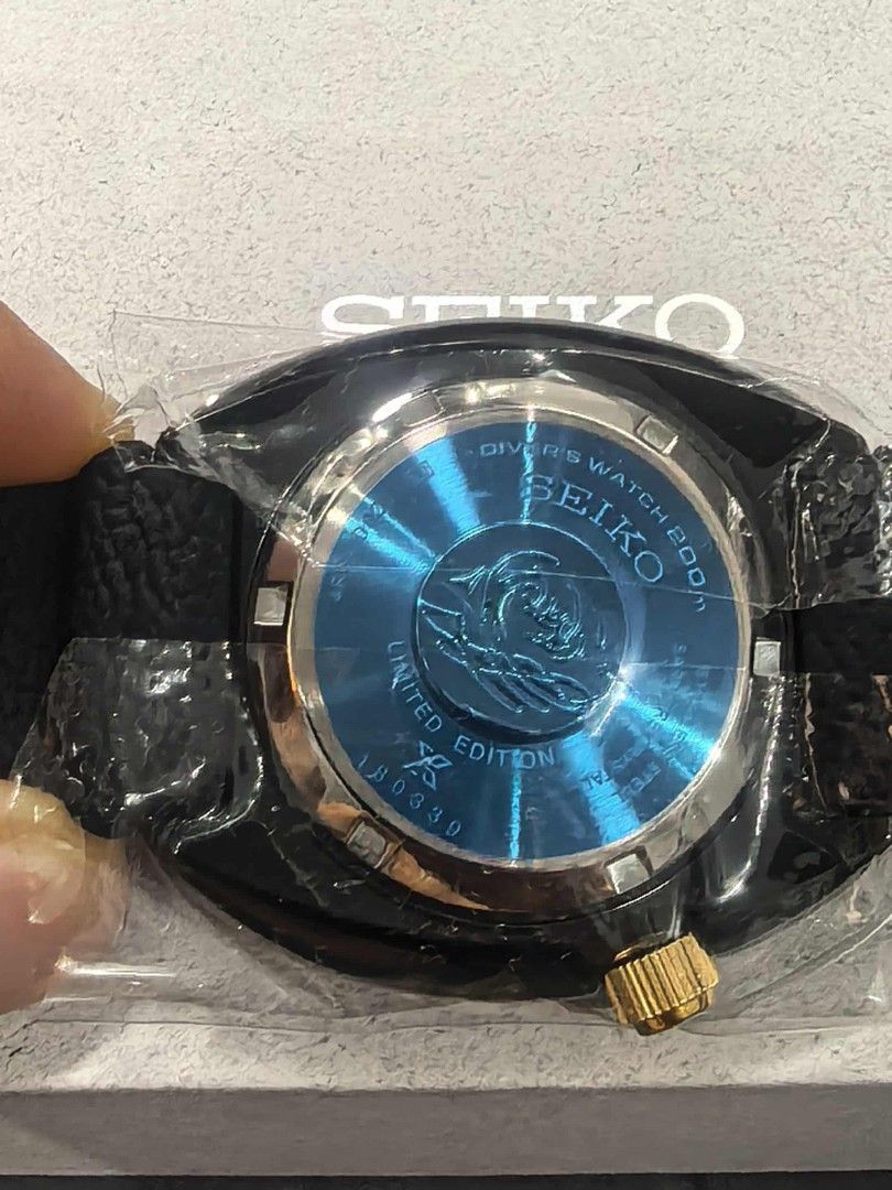 Seiko King Turtle SRPH39 (Category: Luxury Watches) located in Manila. Submitted by octolab (Listing ID 1401446910, Image 2). Description: For sale only Brand new Seiko’s King Turtle SRPH39 Taroko Gorge-Inspired Timepiece, Taiwan exclusive Limited to 500 only, #339 Production year and month: 2021, August Price: 39.5k Location: Molino 7, Bacoor Cavite Meet ups: Alabang Town Center/SM Southmall during weekends Estancia Capitol Commons, during weekd