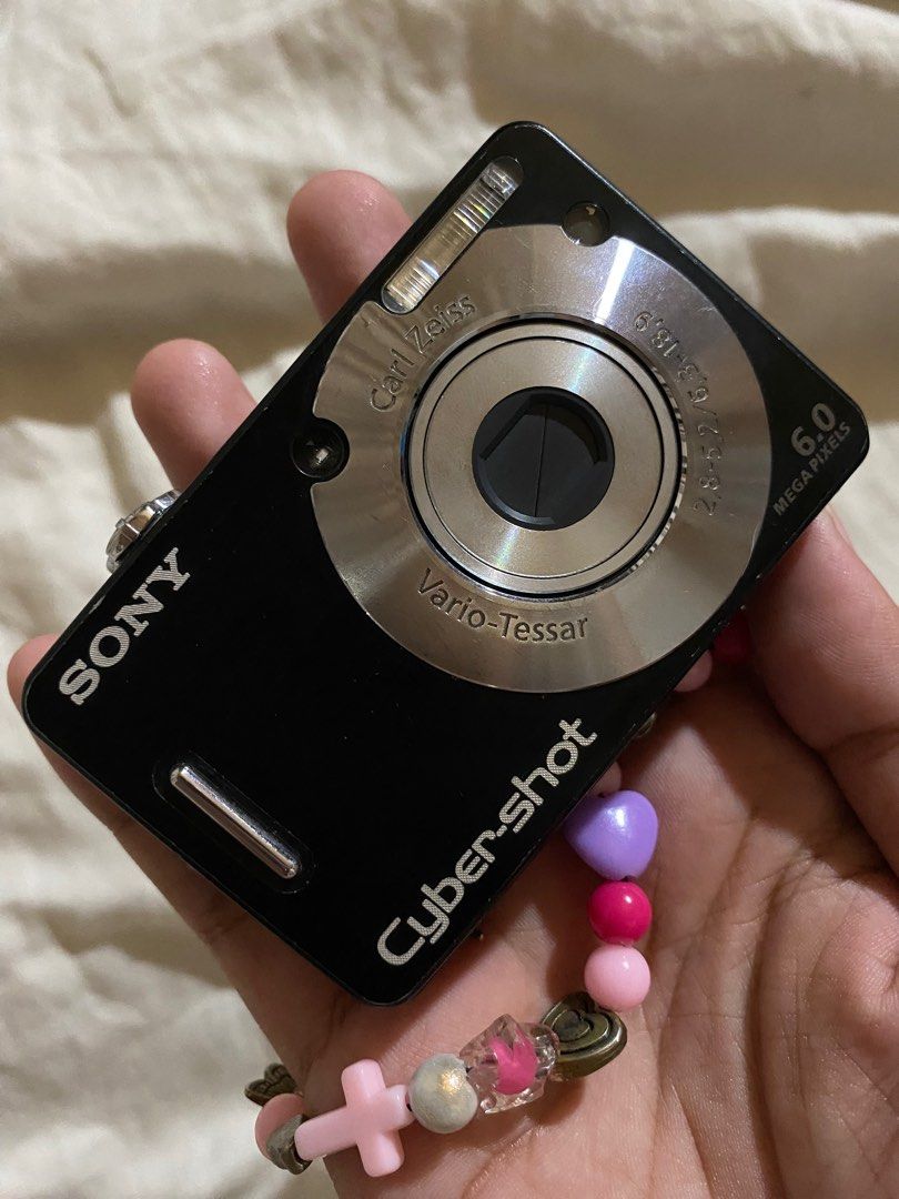 Sony Cybershot DSC-W50 Digital Camera (Category: Cameras) located in Quezon City. Submitted by luvsjwi (Listing ID 1401518935, Image 1). Description: # sony cybershot dsc w50 - ₱ 2,300 - bought in japan - japanese language - flash working - zoom working - video ✅ - send me a message for sample shots & condition - issue: hard to focus (repairable) - body condition: 8/10 package includes: camera, charger & battery ‘ quezon city jnt / sdd - Carl Zei