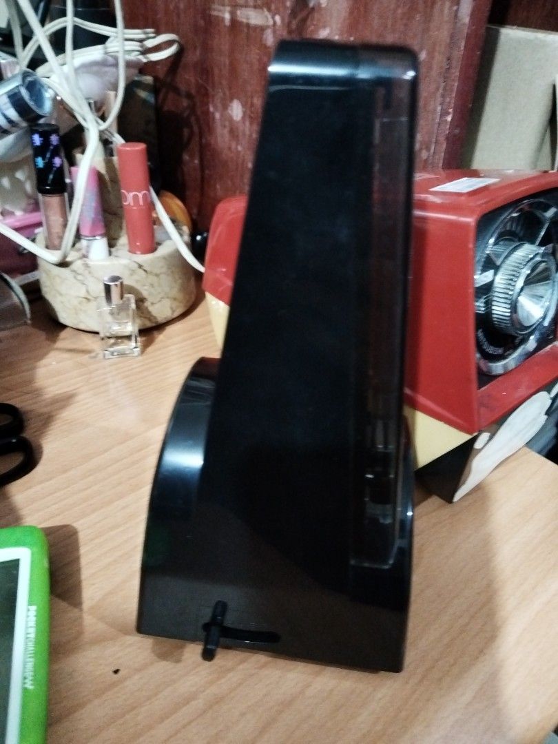 Yamaha metronome (Category: Musical Instruments) located in Manila. Submitted by eicho (Listing ID 1401492703, Image 2). Description: Selling this black yamaha metromone for only 1000 pesos.