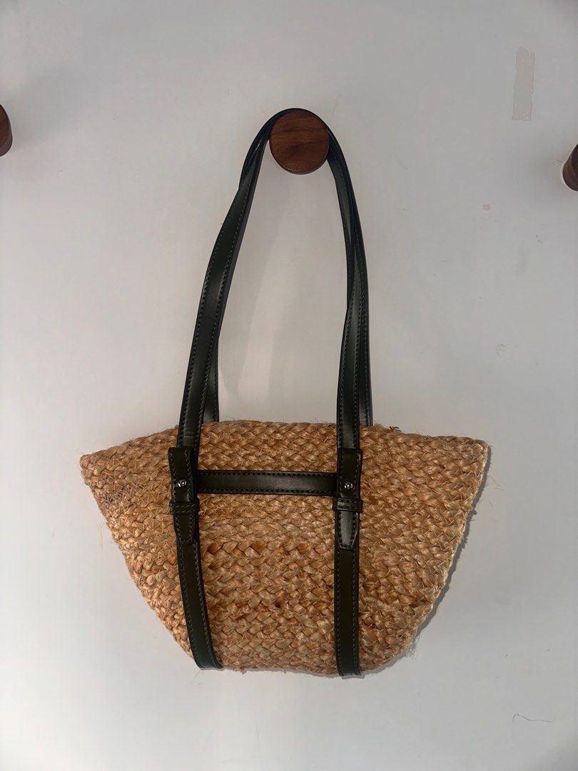 Zara Woven Tote Bag, 女裝, 手袋及銀包, Tote Bags Carousell