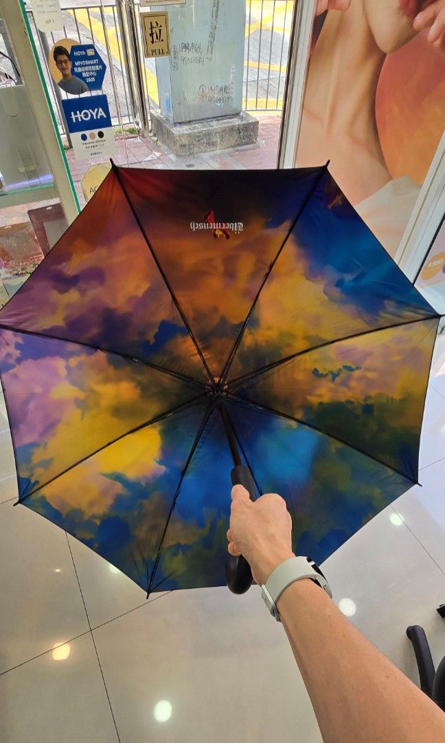 G-DRAGON MEDIA EXHIBITION 大阪限定 折りたたみ傘 新品 G-DRAGON ジヨンÜbermensch OSAKA 展示会 限定 傘 - メルカリ