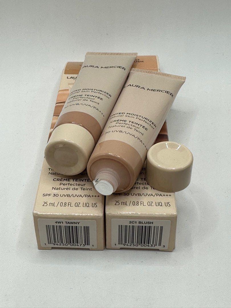 Authentic Laura Mercier Tinted Moisturizer (Category: Makeup) located in Mandaluyong City. Submitted by elle_scent (Listing ID 1396330055, Image 2). Description: LAST PRICE POSTED 500 each Authentic Guaranteed Brandnew and sealed Actual photos are posted please check details Location Mandaluyong Lalamove Grab Manila Area JRS only for provincial area Mode of payment Gcash or BDO 2 -Tawny 4W1 1 - Pearl 0W1 oil free black box 1- Blush 2C1 .