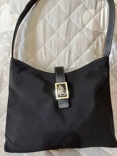 (Category: ) located in . Submitted by ThriftyFindGoods (Listing ID 1396369747, Image 1). Description: .