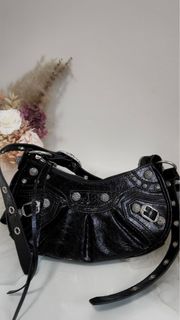 (Category: ) located in . Submitted by lovevintage22 (Listing ID 1396373526, Image 1). Description: .