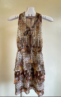 (Category: ) located in . Submitted by qbcloset (Listing ID 1396336905, Image 1). Description: .