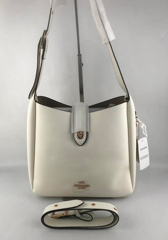 CCH Hadley Convertible Hobo 25*22*8cm (Category: Luxury Bags & Wallets) located in Manila. Submitted by blueberryyy1023 (Listing ID 1396307696, Image 1). Description: .