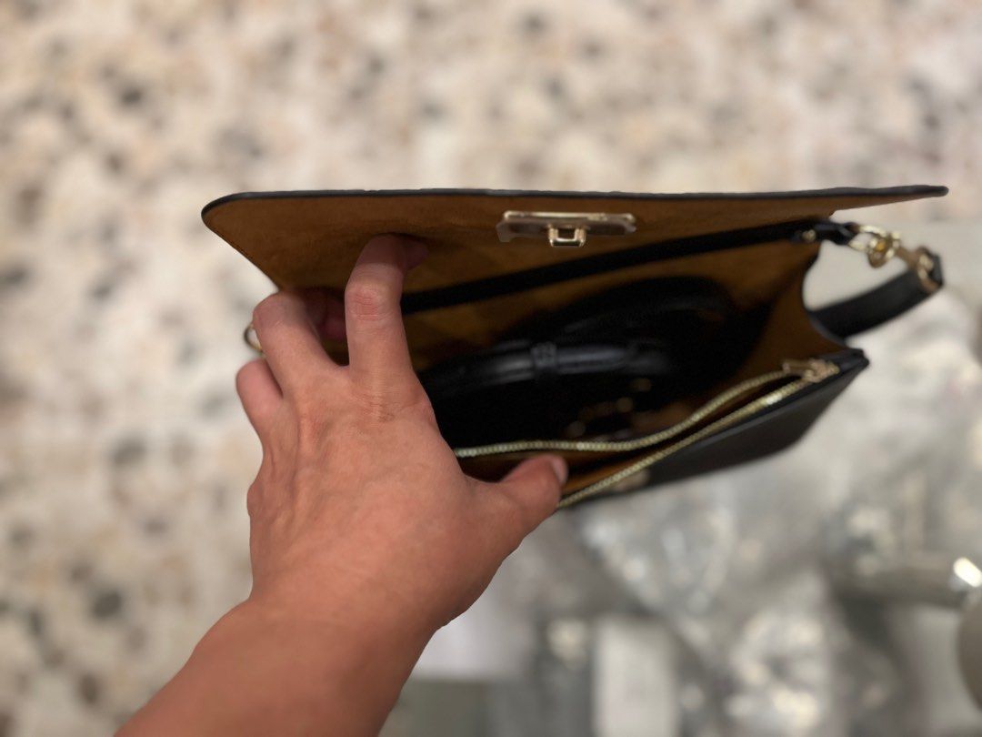 Coach Brynn (Category: Luxury Bags & Wallets) located in Manila. Submitted by luxwalletbags (Listing ID 1396456525, Image 3). Description: Guaranteed Original.