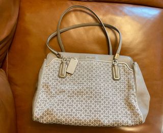 （分類：）位於 。 由 Mscheung 提交（商品編號 1396368807，圖片 1）。簡介： 。