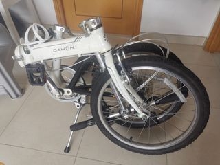 （分類：）位於 。 由 Kalokhang 提交（商品編號 1396348252，圖片 1）。簡介： 。