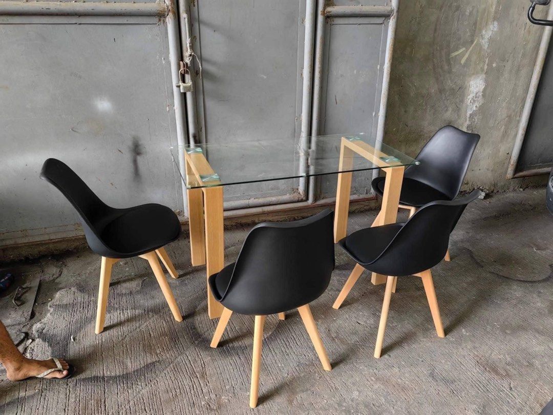 Dining glass table and padded chair (Category: Tables & Sets) located in Manila. Submitted by mry_rfl (Listing ID 1396466621, Image 2). Description: .