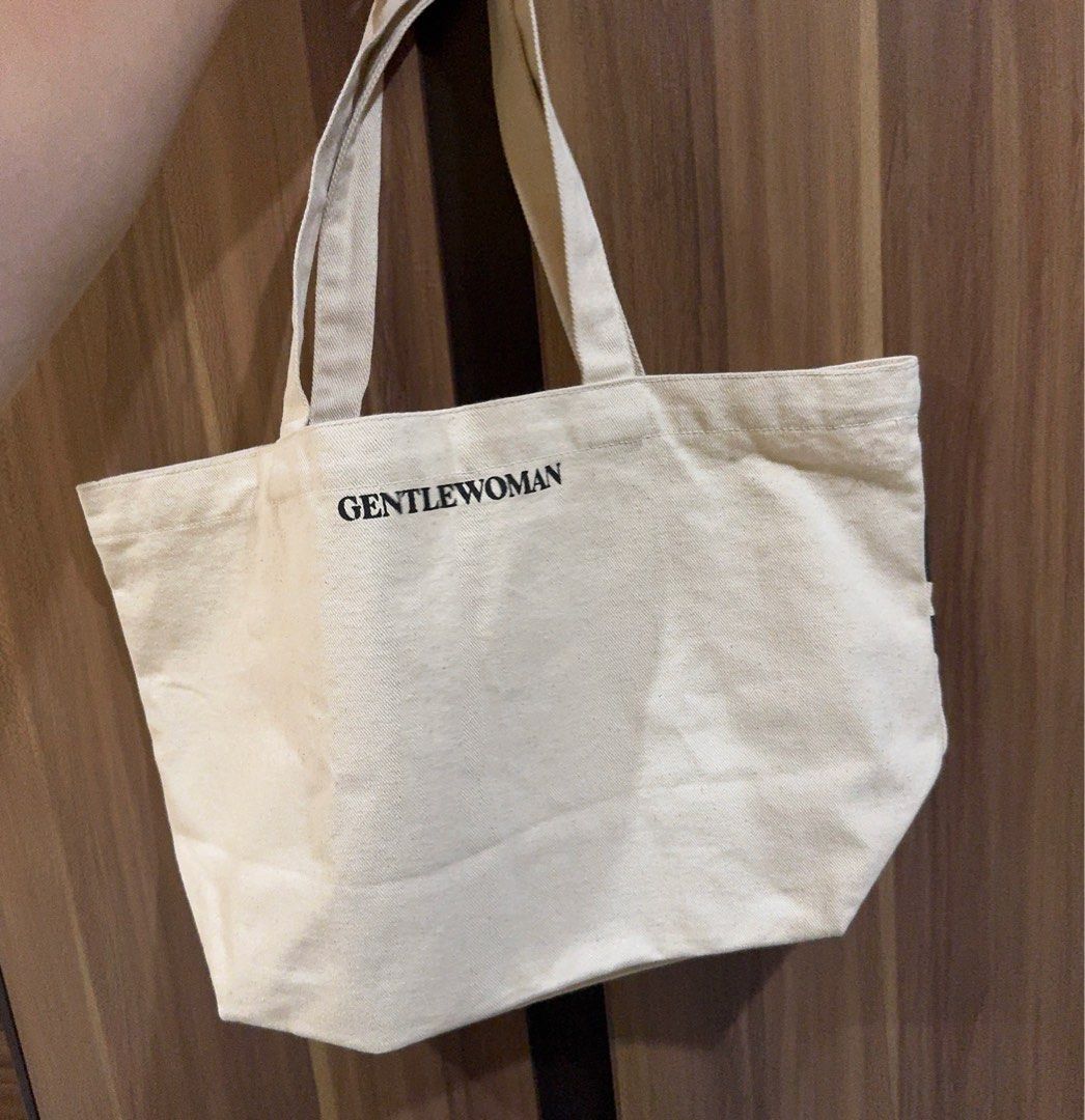Genle Women shoulder bag (Category: Shoulder Bags) located in Makati City. Submitted by _mypreloveditems (Listing ID 1396362345, Image 2). Description: Decluttering Not my style Bought in Thailand.