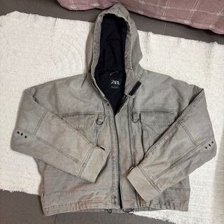 (Category: ) located in . Submitted by kalskuratedthrift (Listing ID 1396420048, Image 1). Description: .