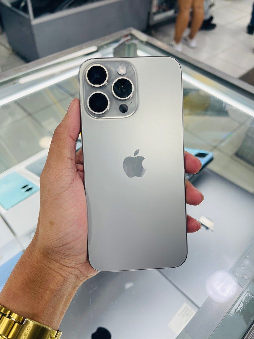 iPhone 15 Pro Max 512 Natural Titanium (Category: iPhone 15 Series) located in Manila. Submitted by oddlion-e6f6 (Listing ID 1396323624, Image 2). Description: For sale❗️❗️❗️ iPhone 15 Pro Max color: Titanium Storage: 512 iOS : 26.0 Open Line Baterry Health: Normal Maximum Capacity: 85% Cycle Count: 876 Manufacture Date: August 2023 First Use : October 2023 Price: 48,500 inclusion: Unit , Charger, Clear Case, Tempered We ship Luzon, Visayas, Mind