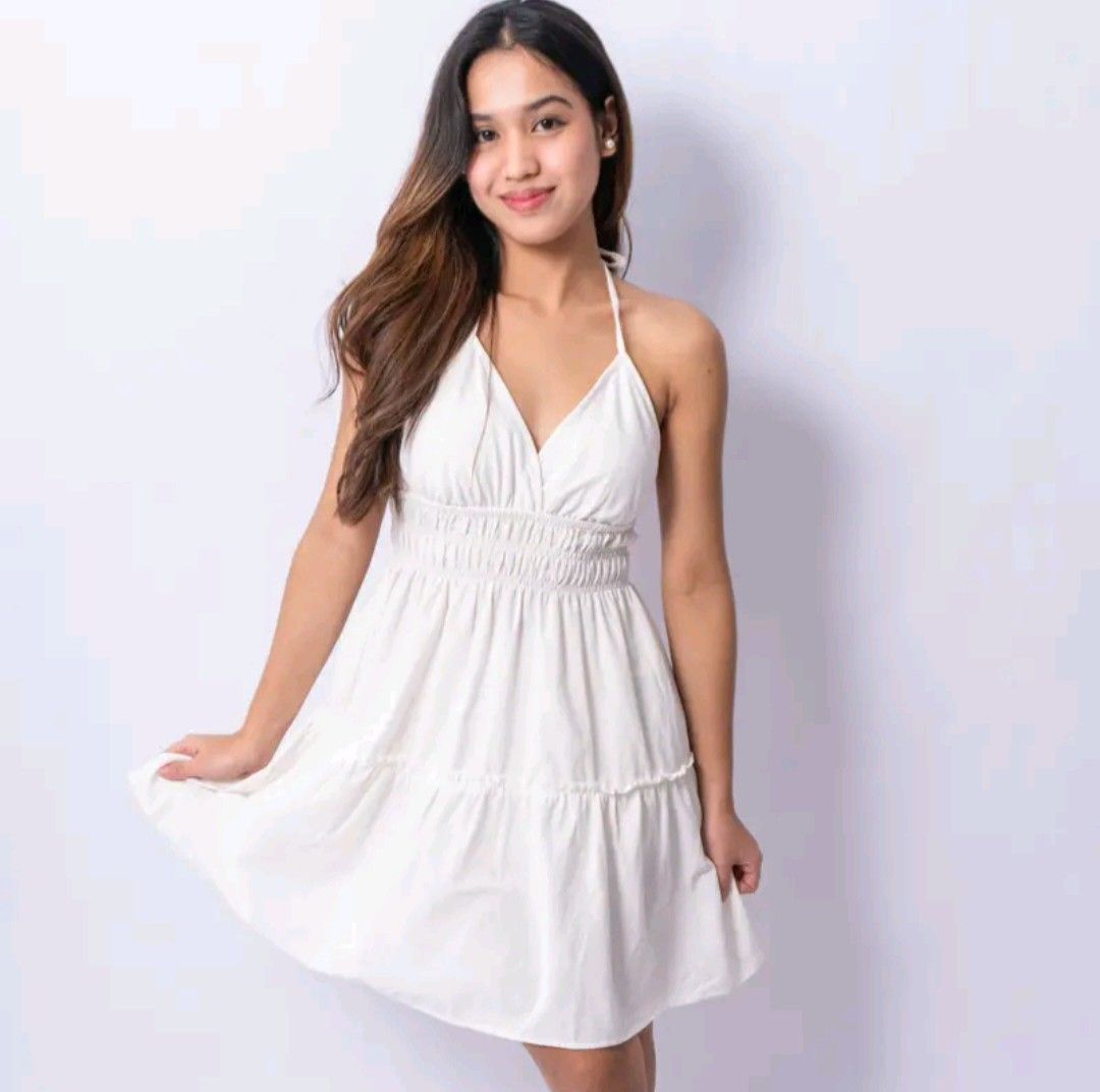 Linen Backdress Dress (Category: Dresses) located in Manila. Submitted by warmwolf-e864 (Listing ID 1396295230, Image 2). Description: Linen Backdress Dress •FREE SIZE (fits well from XS to LARGE only) •Length : 28 inches •Will fit to 22-32 waistline •Self tie dress •Smocking on the waist (stretchable) Note: • Actual color of the product may slightly vary from the color in this photo due to lightings •No issue ; used once.